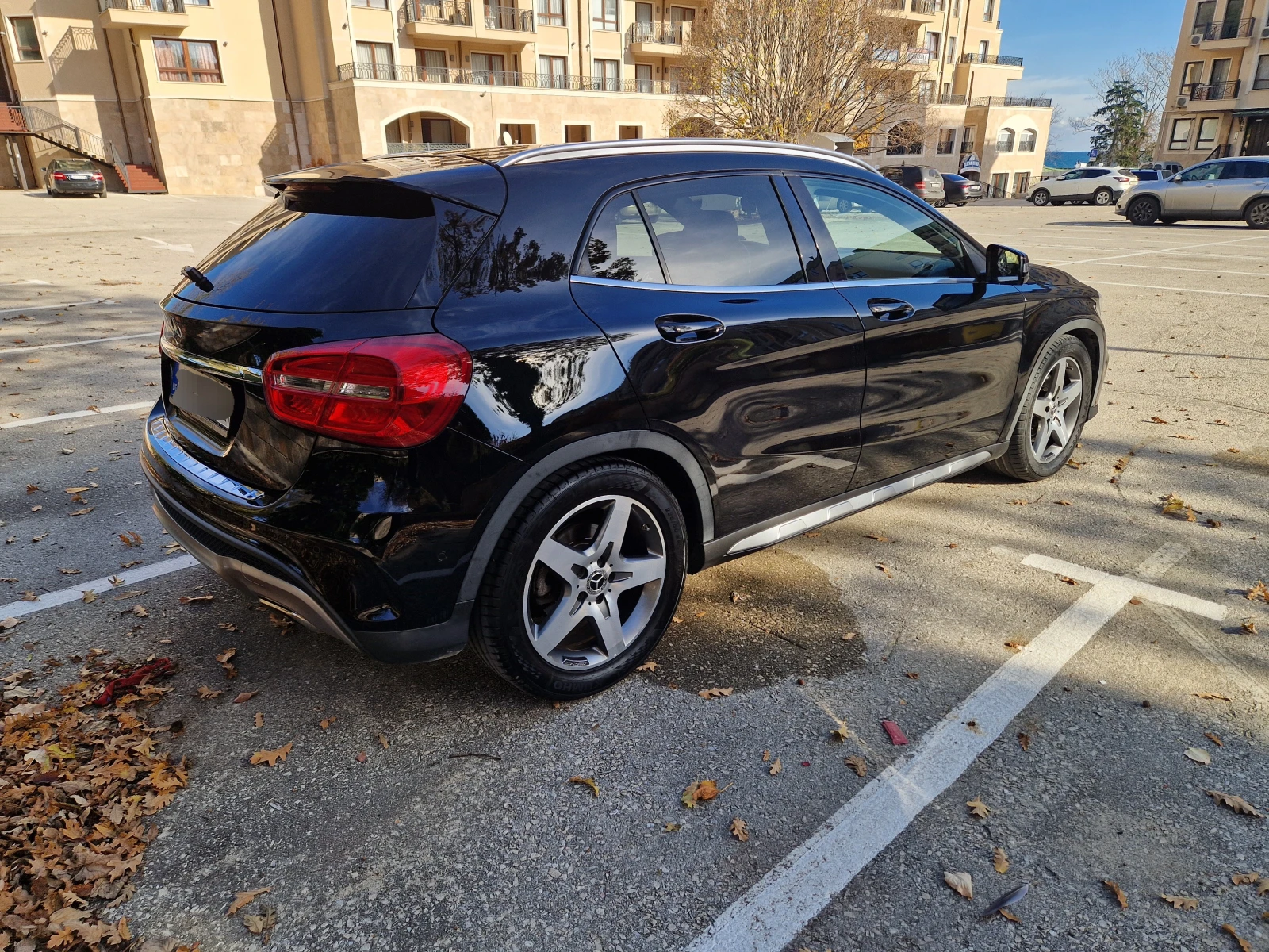 Mercedes-Benz GLA 220 2.2CDI* AMG* 4matic* NAVI* LED* KAMERA, снимка 7 - Автомобили и джипове - 53732209