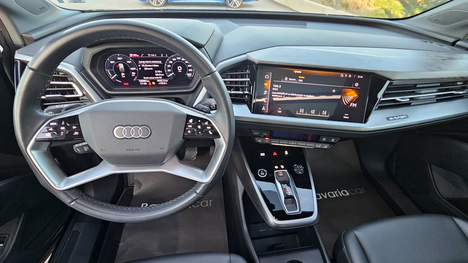 Audi Q4 e-tron/Premium Plus/Pano/ACC/Батерия 82кwh , снимка 13 - Автомобили и джипове - 53771811