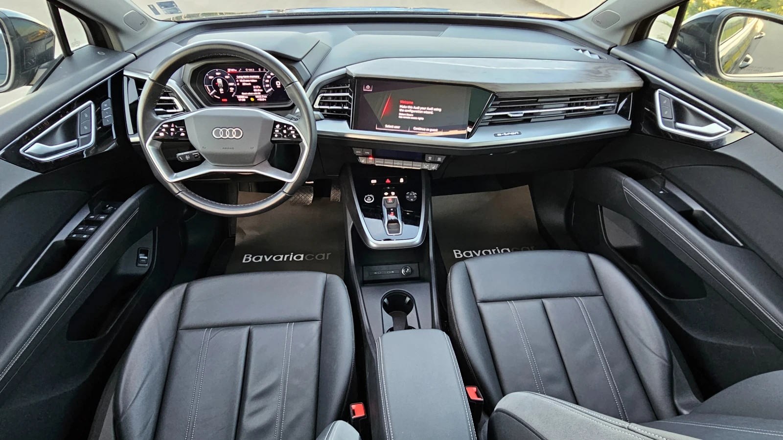 Audi Q4 e-tron/Premium Plus/Pano/ACC/Батерия 82кwh , снимка 12 - Автомобили и джипове - 53771811