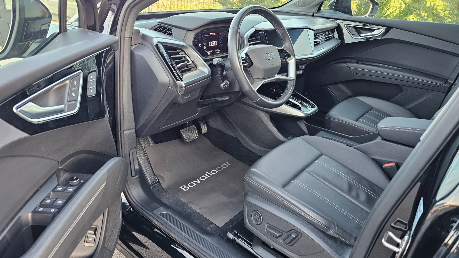 Audi Q4 e-tron/Premium Plus/Pano/ACC/Батерия 82кwh  - изображение 10