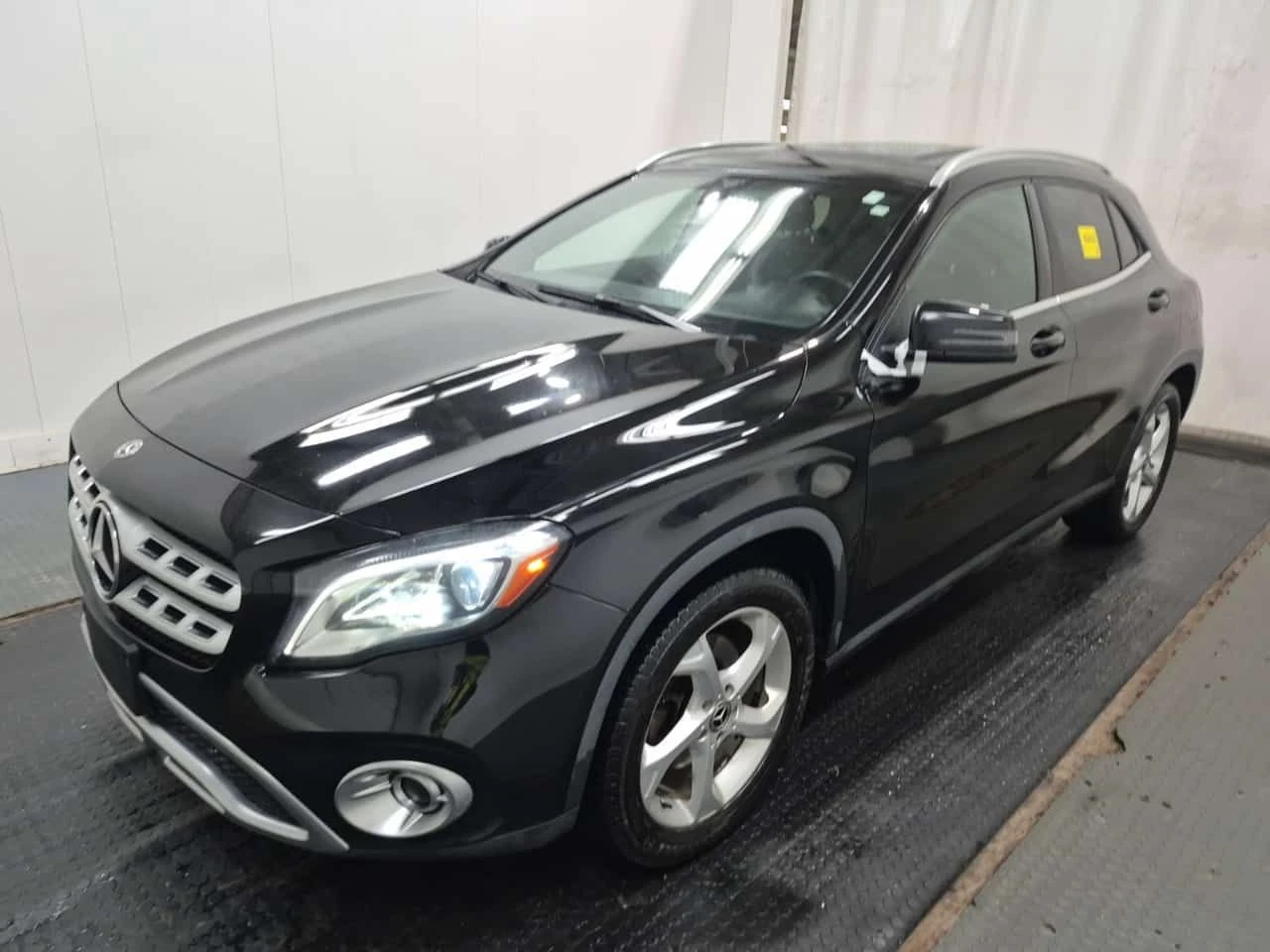 Mercedes-Benz GLA * 250 * * ПАНОРАМА* * КАМЕРА ЗА ЗАДНО ВИЖДАНЕ*  | Auto.bg — изображение 1