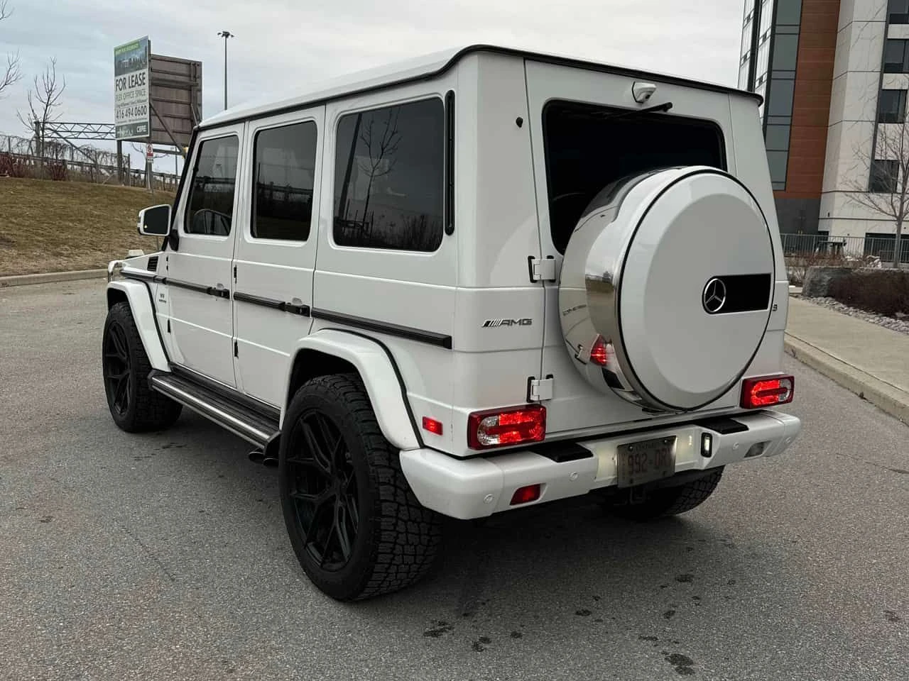 Mercedes-Benz G * AMG 63 * 2 КЛЮЧА* ПОДГРЕВ* KEYLESS, снимка 13 - Автомобили и джипове - 54061621