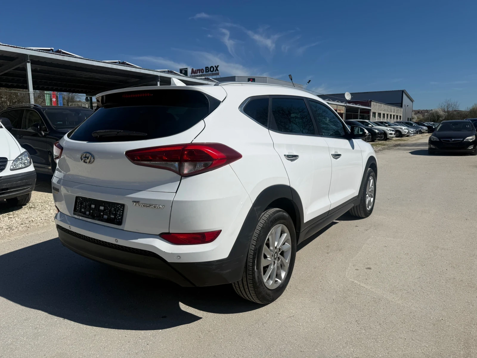 Hyundai Tucson 1.7CRDI - 116�.�. - ��� ��������� | Mobile.bg � ����������� 4