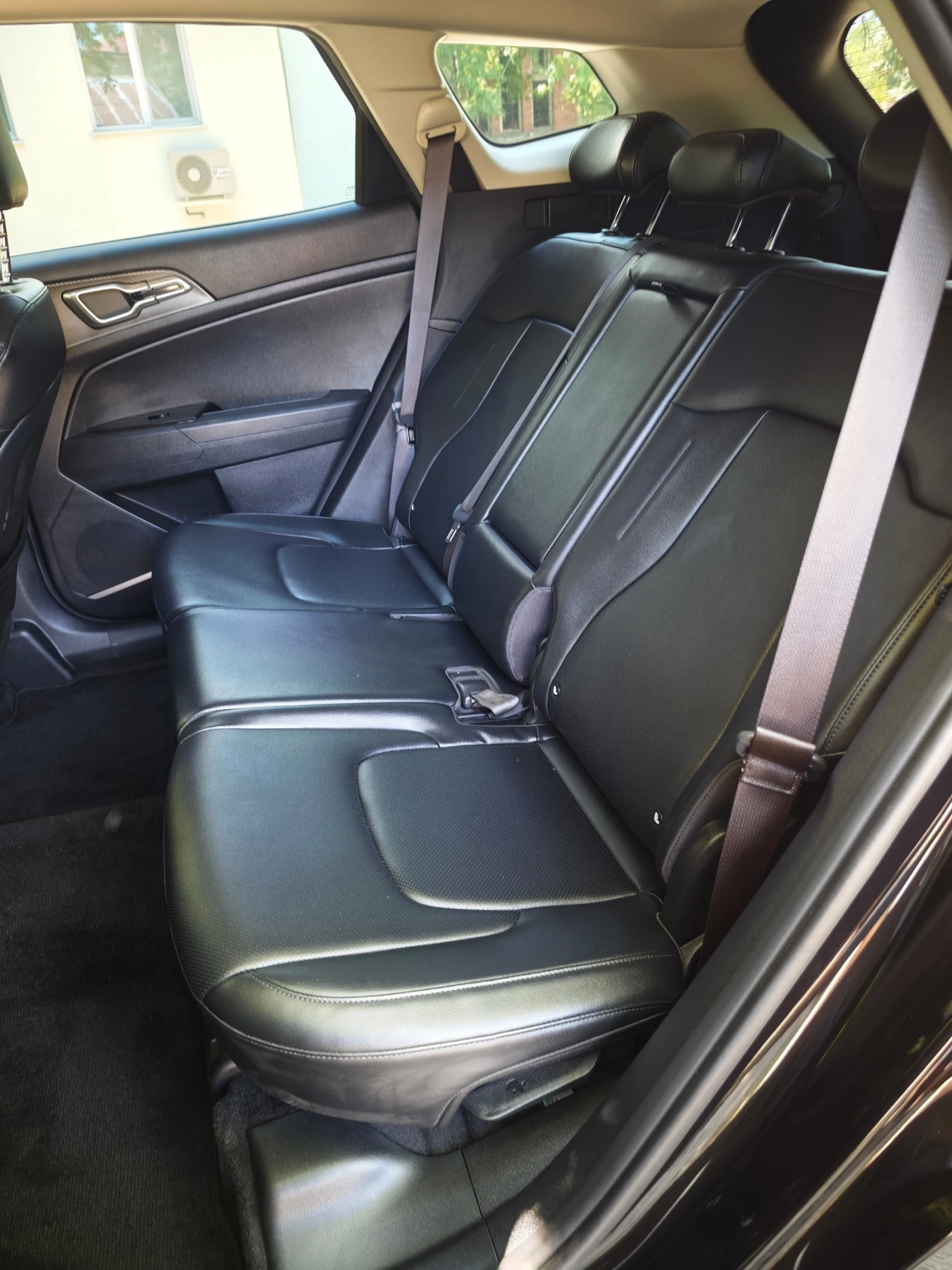 Kia Sportage 2.0 CRDI, снимка 17 - Автомобили и джипове - 55292594