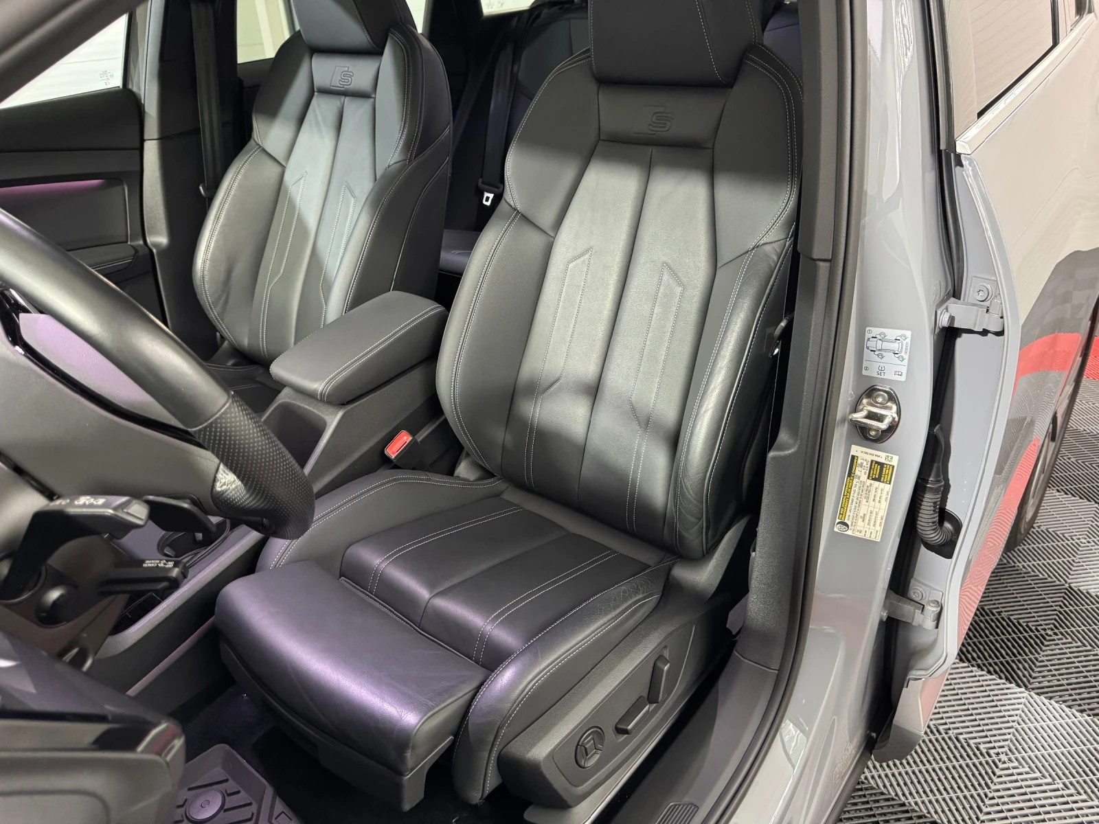 Audi Q4 50 E-TRON QUATTRO S-LINE | MATRIX LED | FULL, снимка 15 - Автомобили и джипове - 54873780