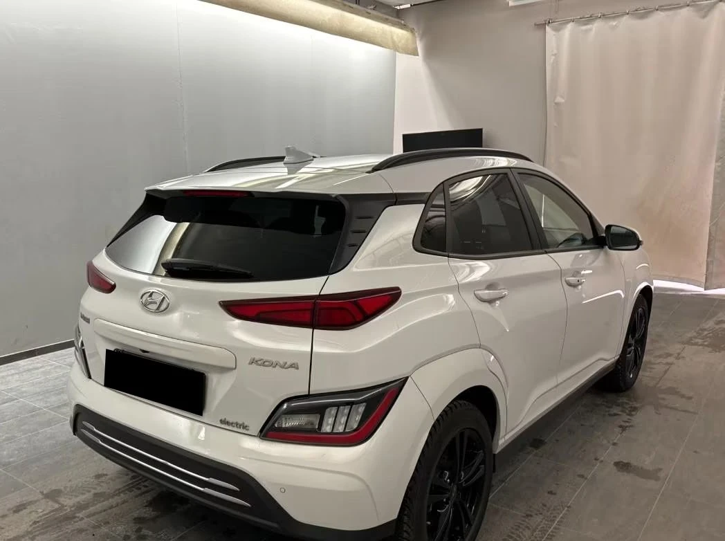 Hyundai Kona 204HP/64kWh/NAVI/ACC/CAM/ТЕРМОПОМПА/SOH-97%, снимка 3 - Автомобили и джипове - 54914236