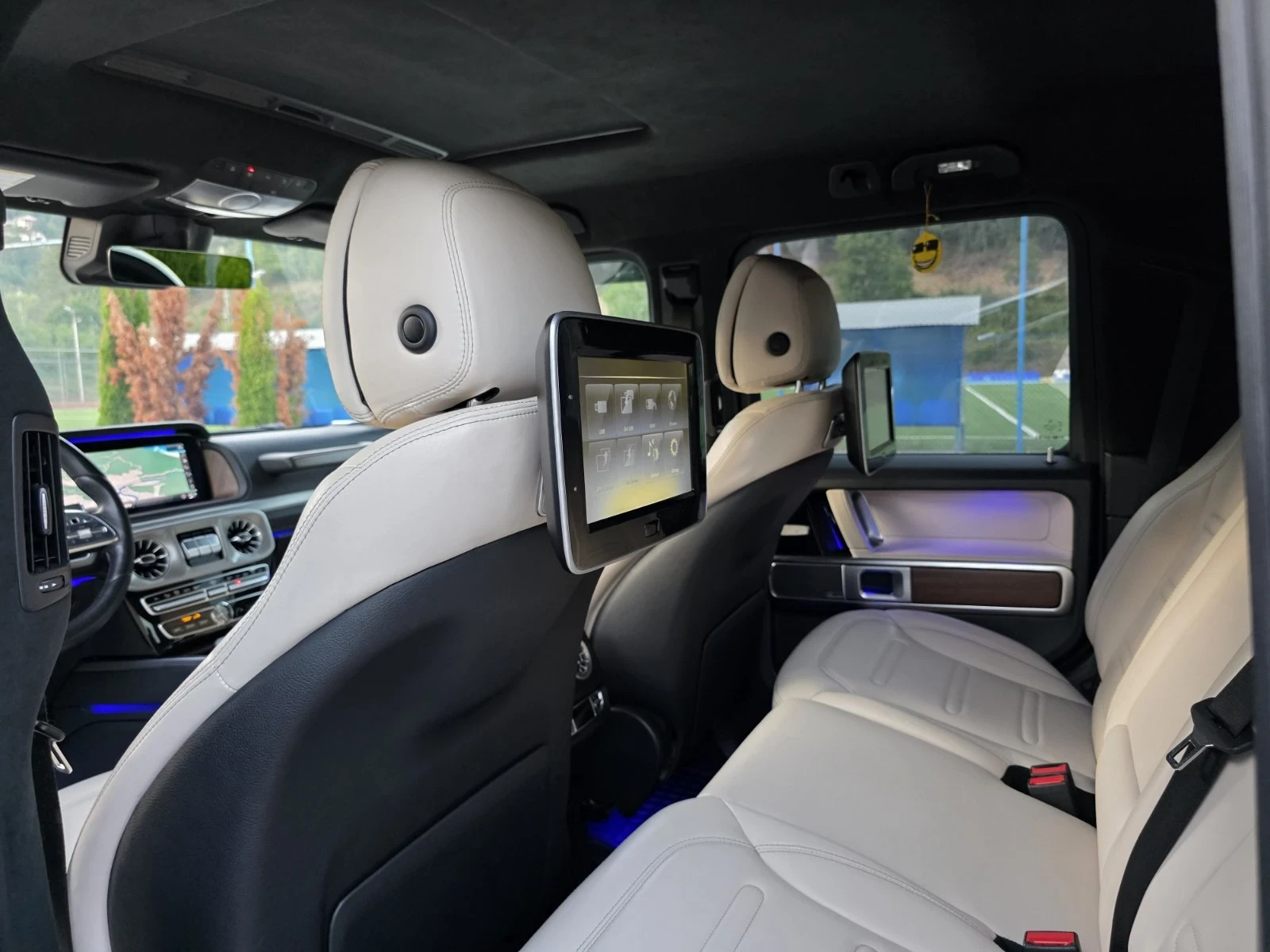 Mercedes-Benz G 500 Топ състояние 78000 км..., снимка 9 - Автомобили и джипове - 55513482