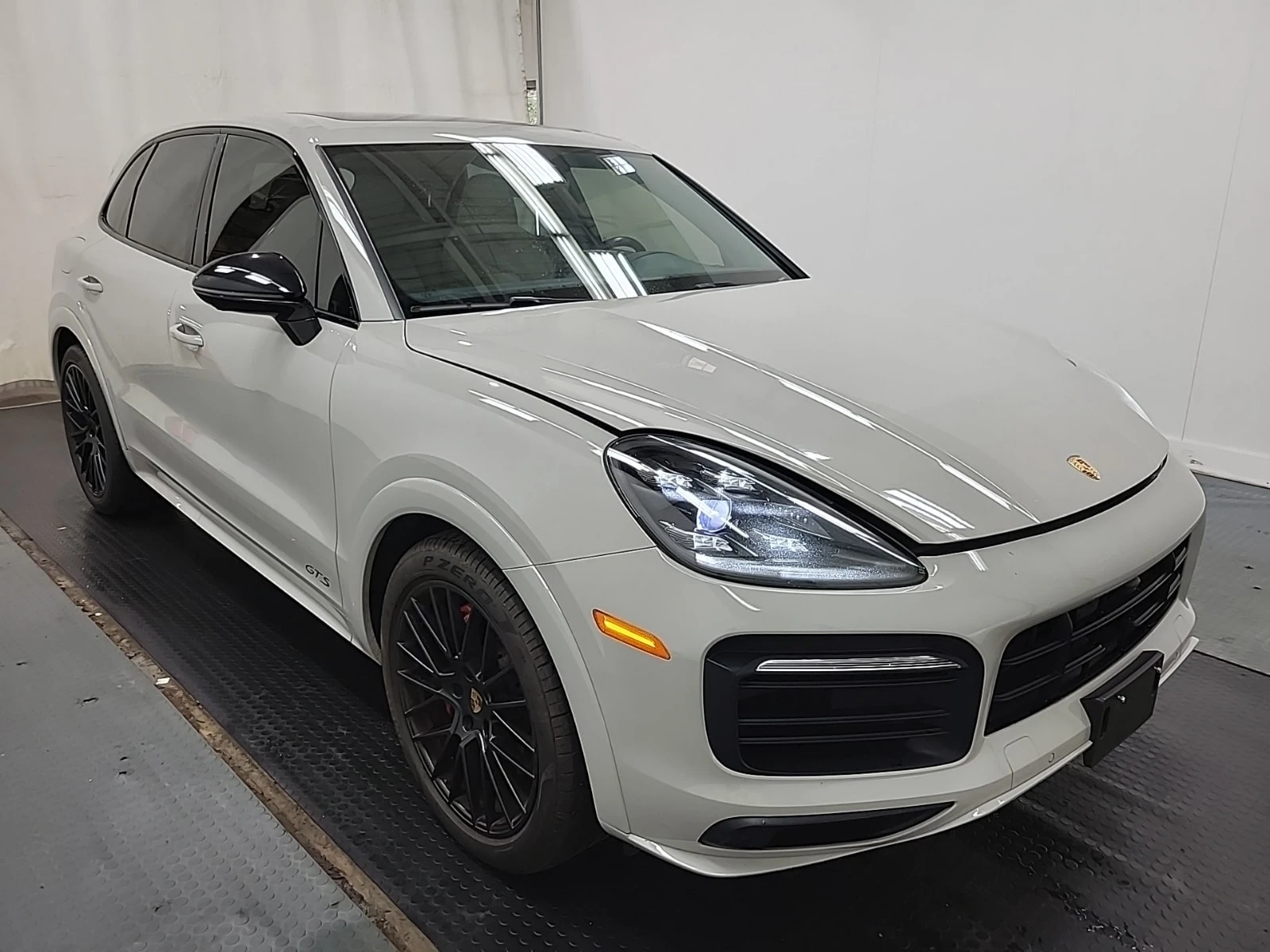 Porsche Cayenne * GTS * CARFAX * , снимка 2 - Автомобили и джипове - 56058545