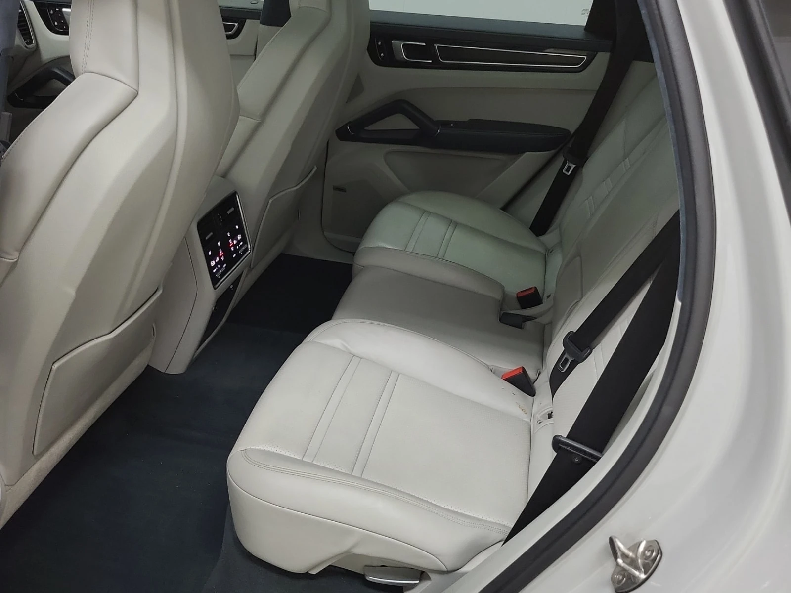 Porsche Cayenne * GTS * CARFAX * , снимка 12 - Автомобили и джипове - 56058545