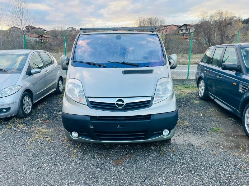 Opel Vivaro 2.5CDTI-АВТОМАТ КЛИМАТИК, снимка 1 - Бусове и автобуси - 47449373