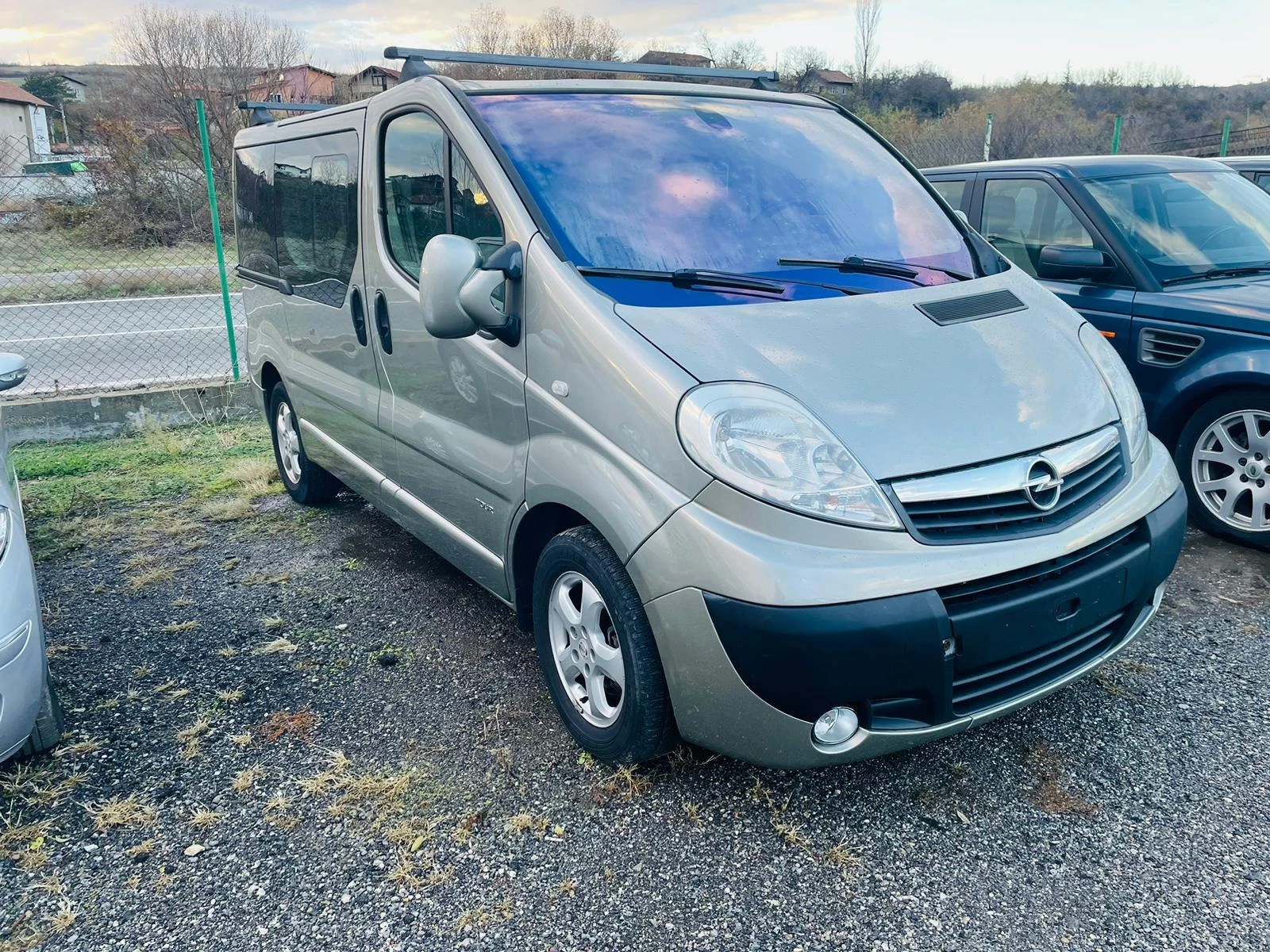 Opel Vivaro 2.5CDTI-АВТОМАТ КЛИМАТИК - изображение 3