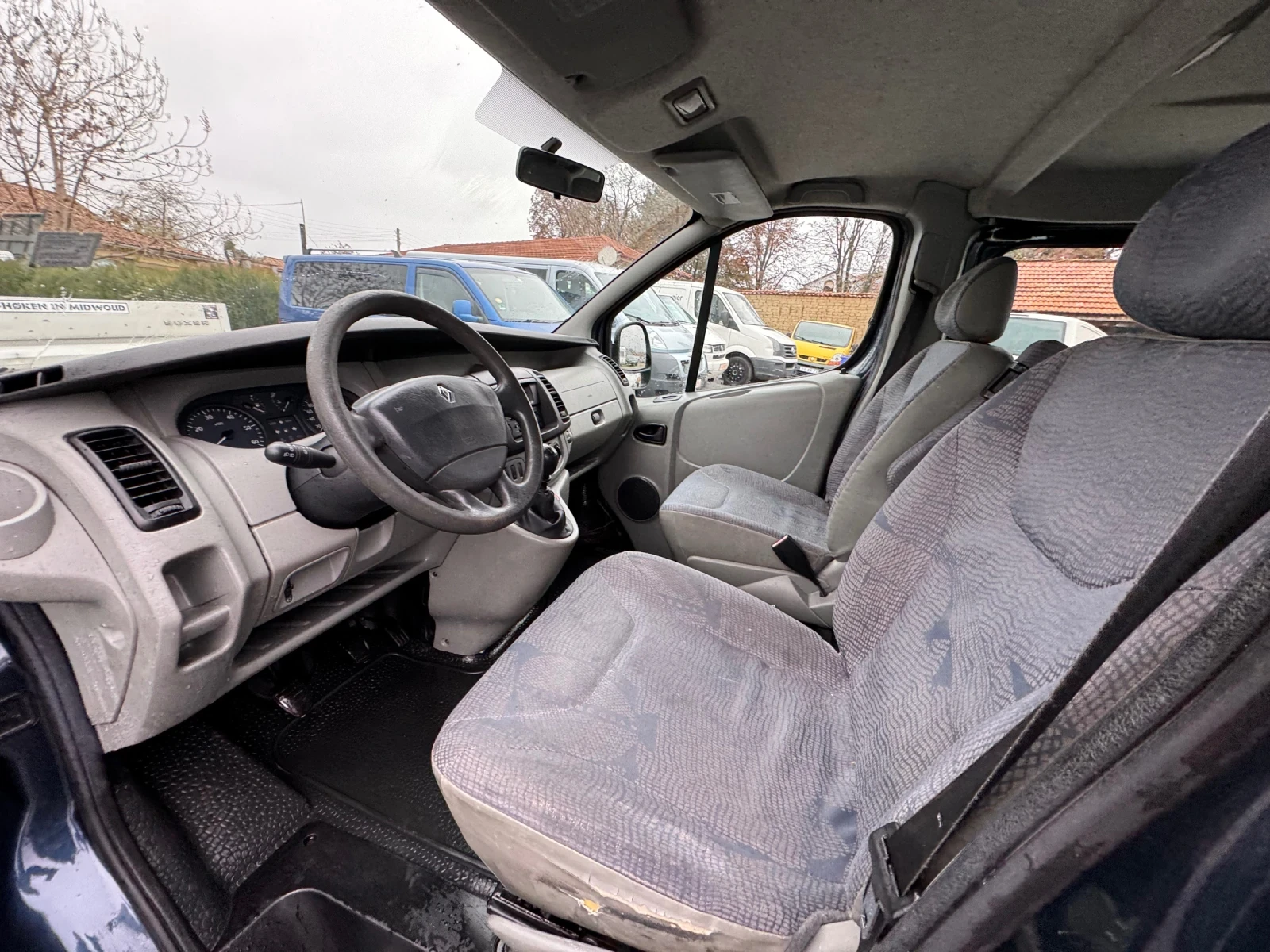 Renault Trafic 2.0тди 136к.с климатроник  - изображение 9