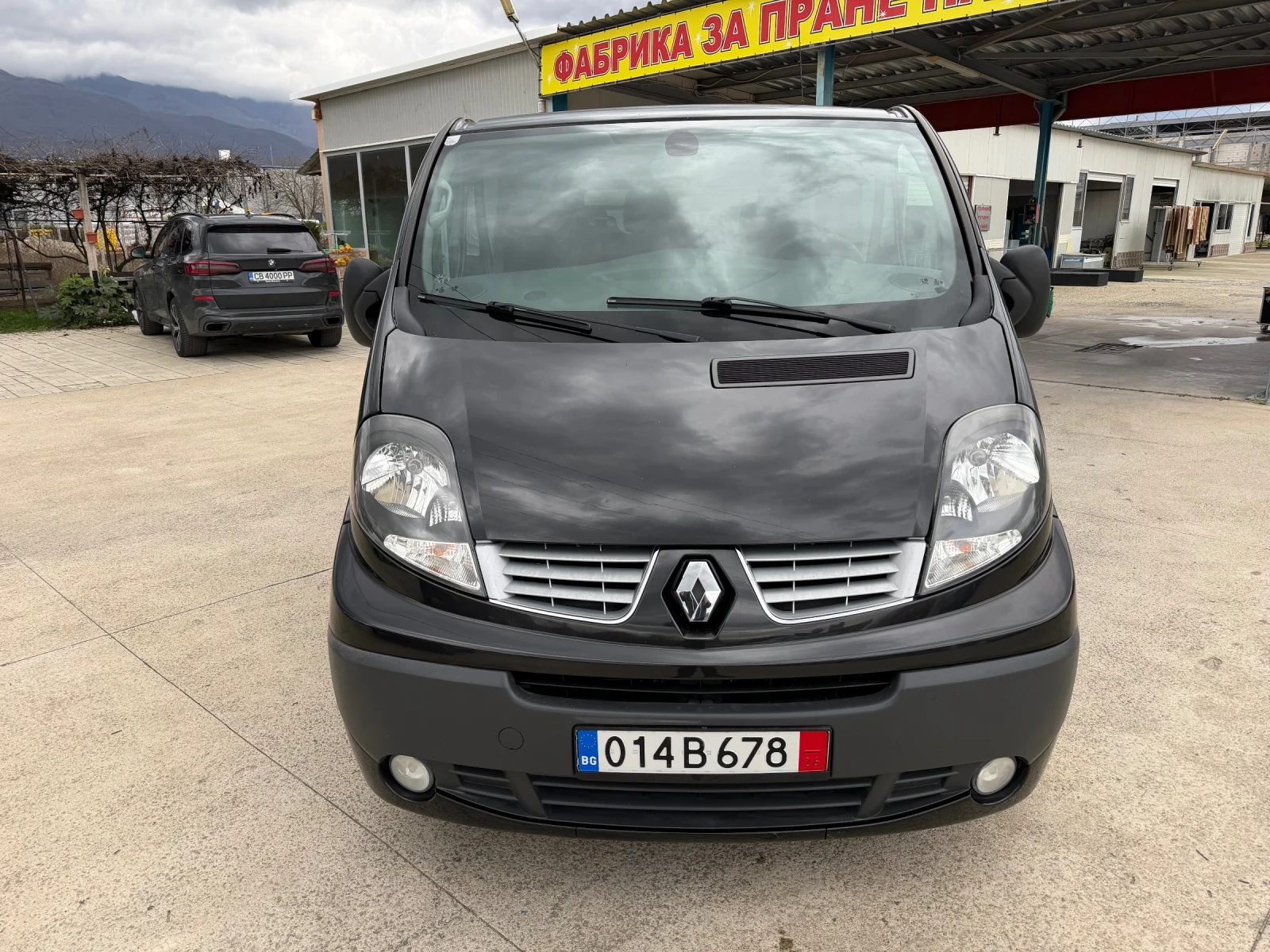 Renault Trafic 2.0DCI L2 Климатроник* 9-места* 6 скорости*  - изображение 2