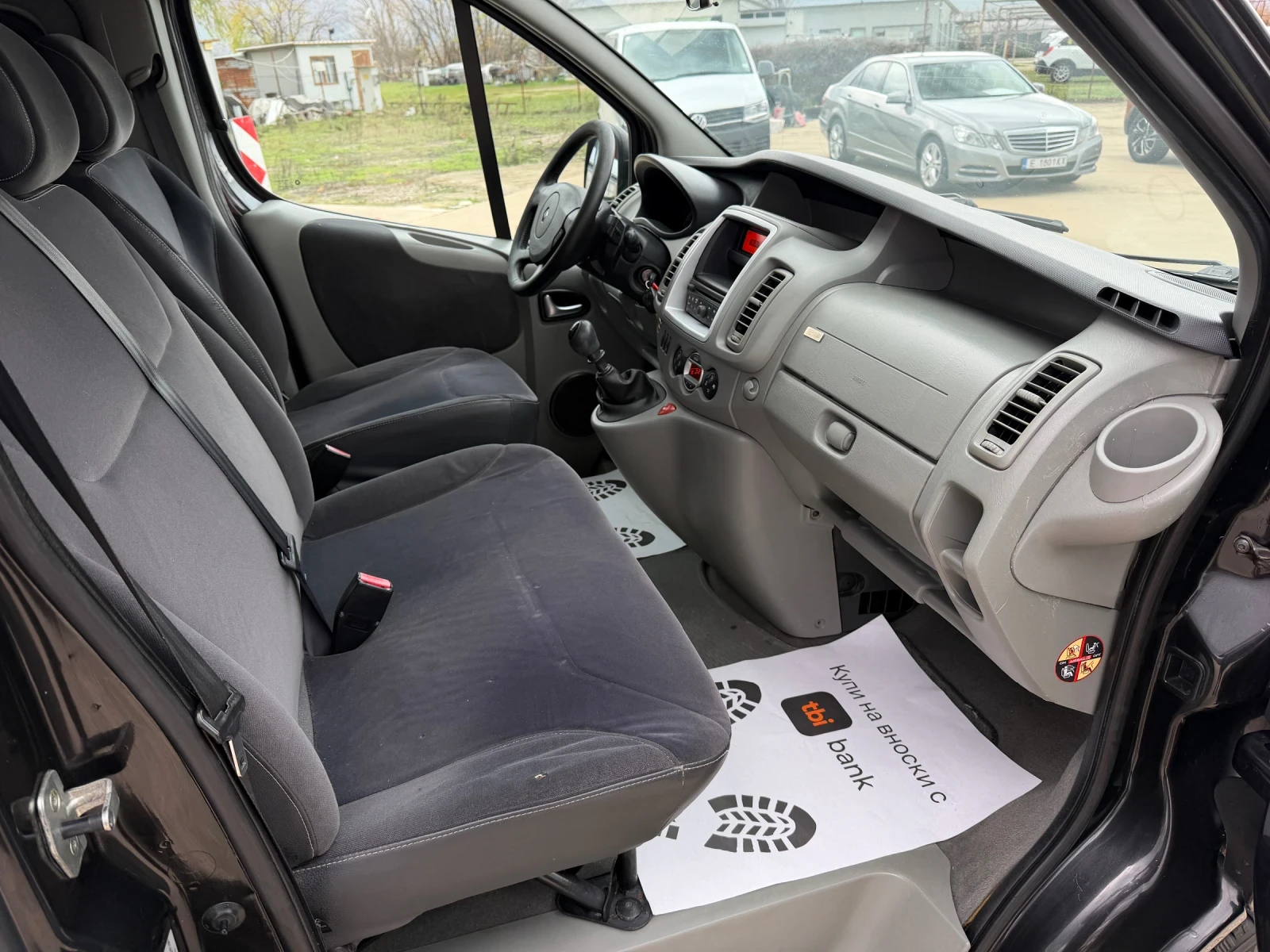 Renault Trafic 2.0DCI L2 Климатроник* 9-места* 6 скорости*  - изображение 6