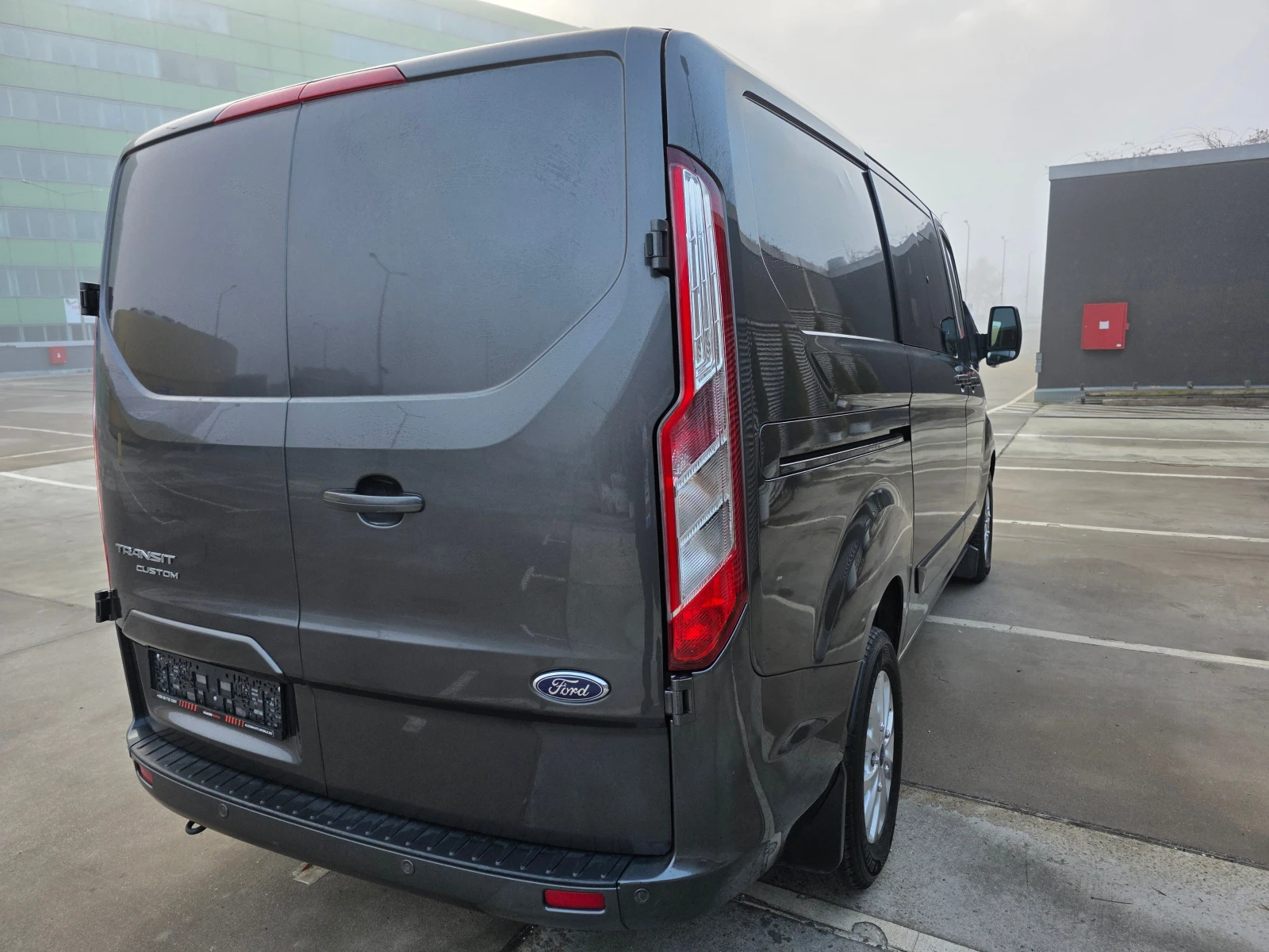 Ford Transit Custom 2.0 TDCI-Multicab-4+ 1-Titanium-170hp - изображение 5