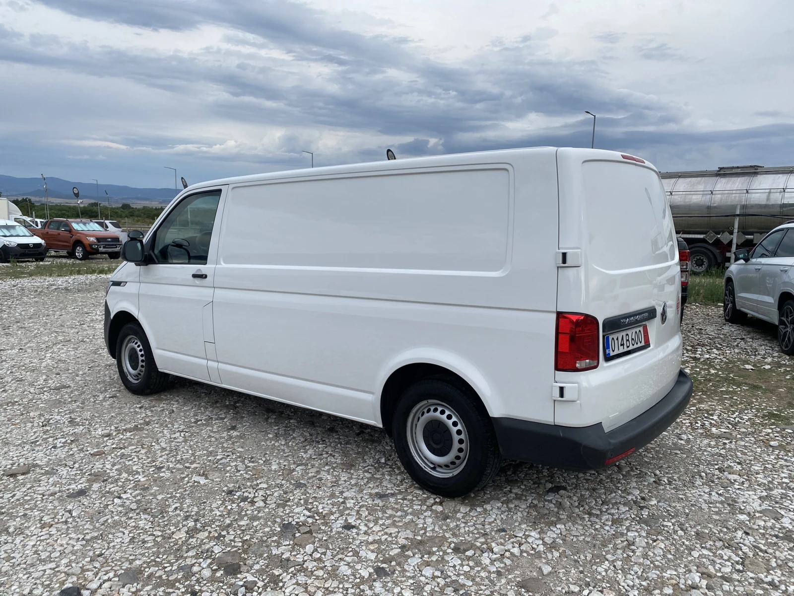 VW Transporter -2.0TDI-2021г./ХЛАДИЛЕН/ДЪЛГА-БАЗА, снимка 6 - Бусове и автобуси - 55694065