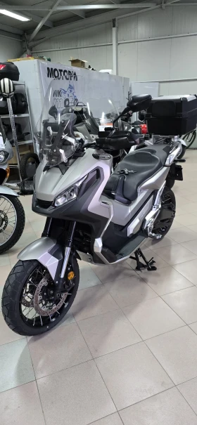  Honda X-ADV