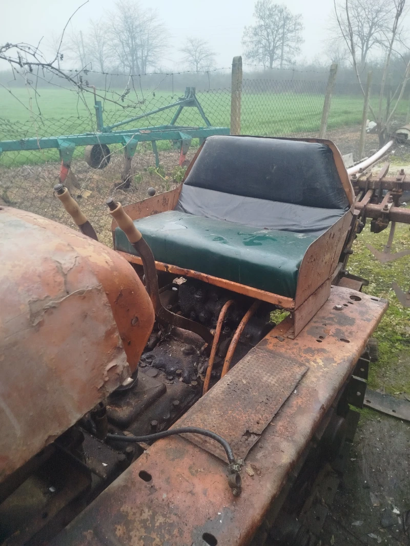 Трактор Друга марка ТЛ30, снимка 2 - Селскостопанска техника - 52830632