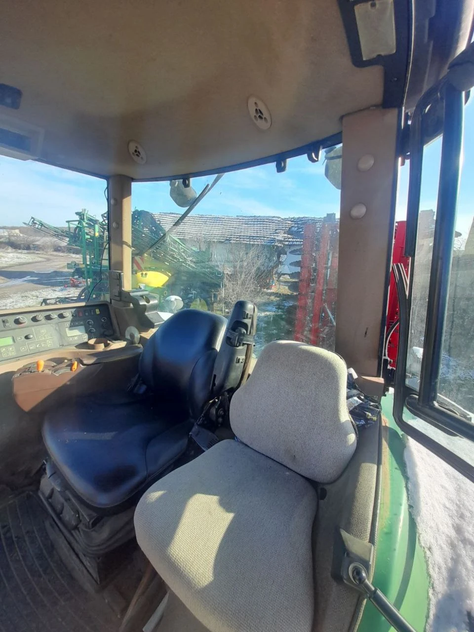 Трактор John Deere 8430 - изображение 5