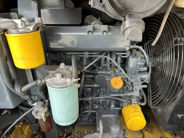 Багер Komatsu PC56-7 - изображение 8