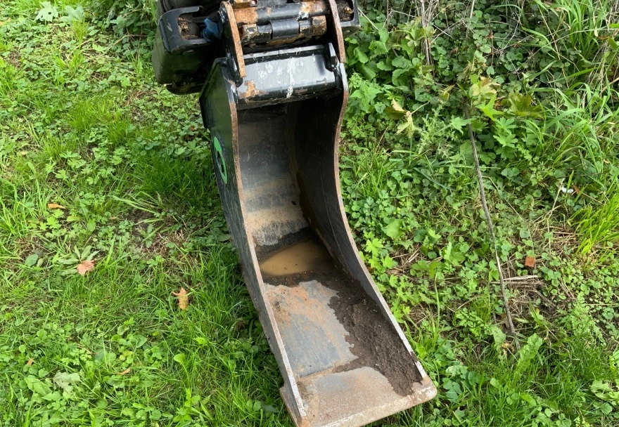 Багер Volvo ECR25D, снимка 9 - Индустриална техника - 54916310