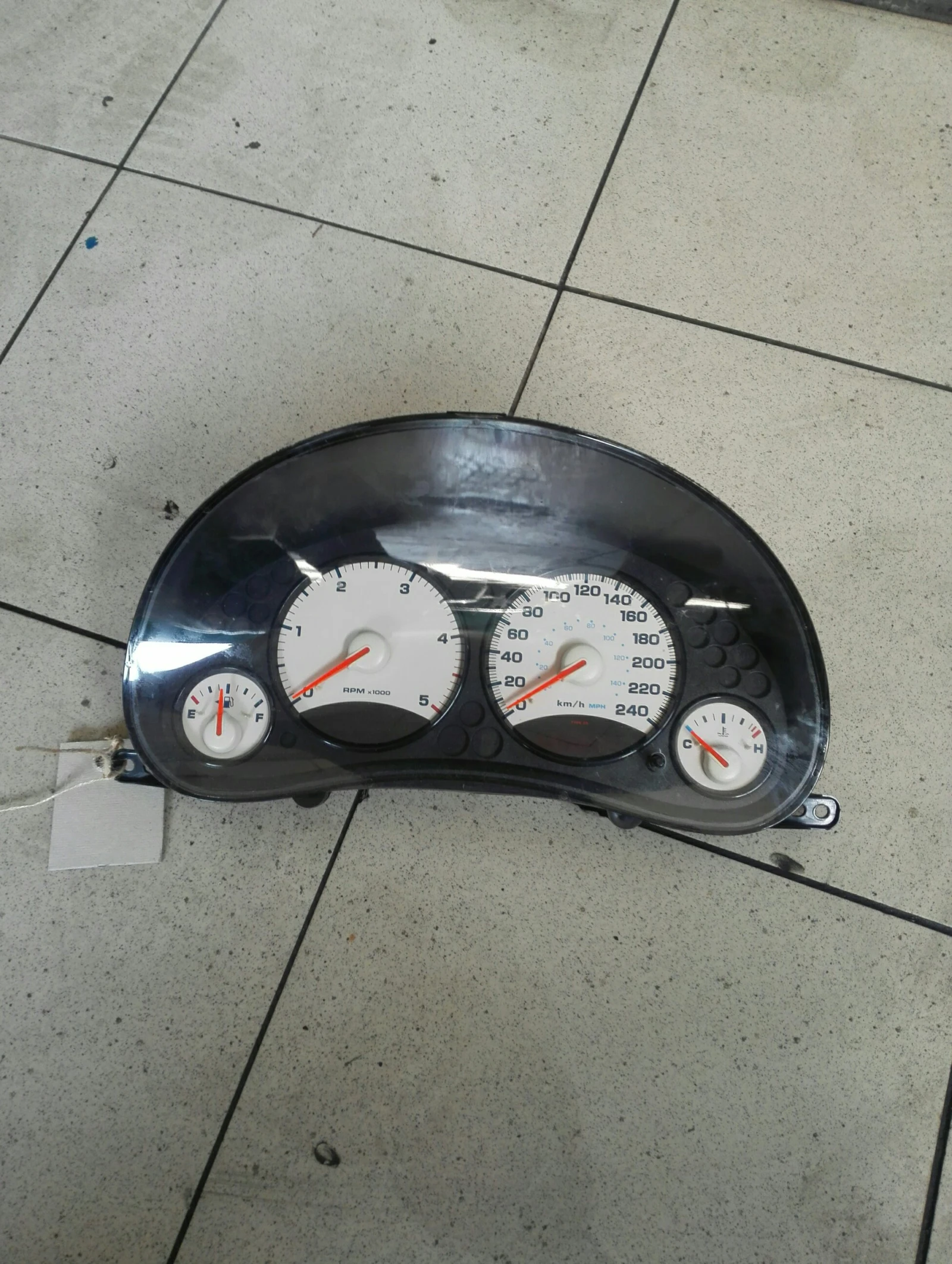 ���������� ������ ����� 2.5��� | Mobile.bg � ����������� 1