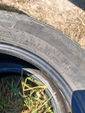 Гуми Зимни 235/60R18, снимка 4