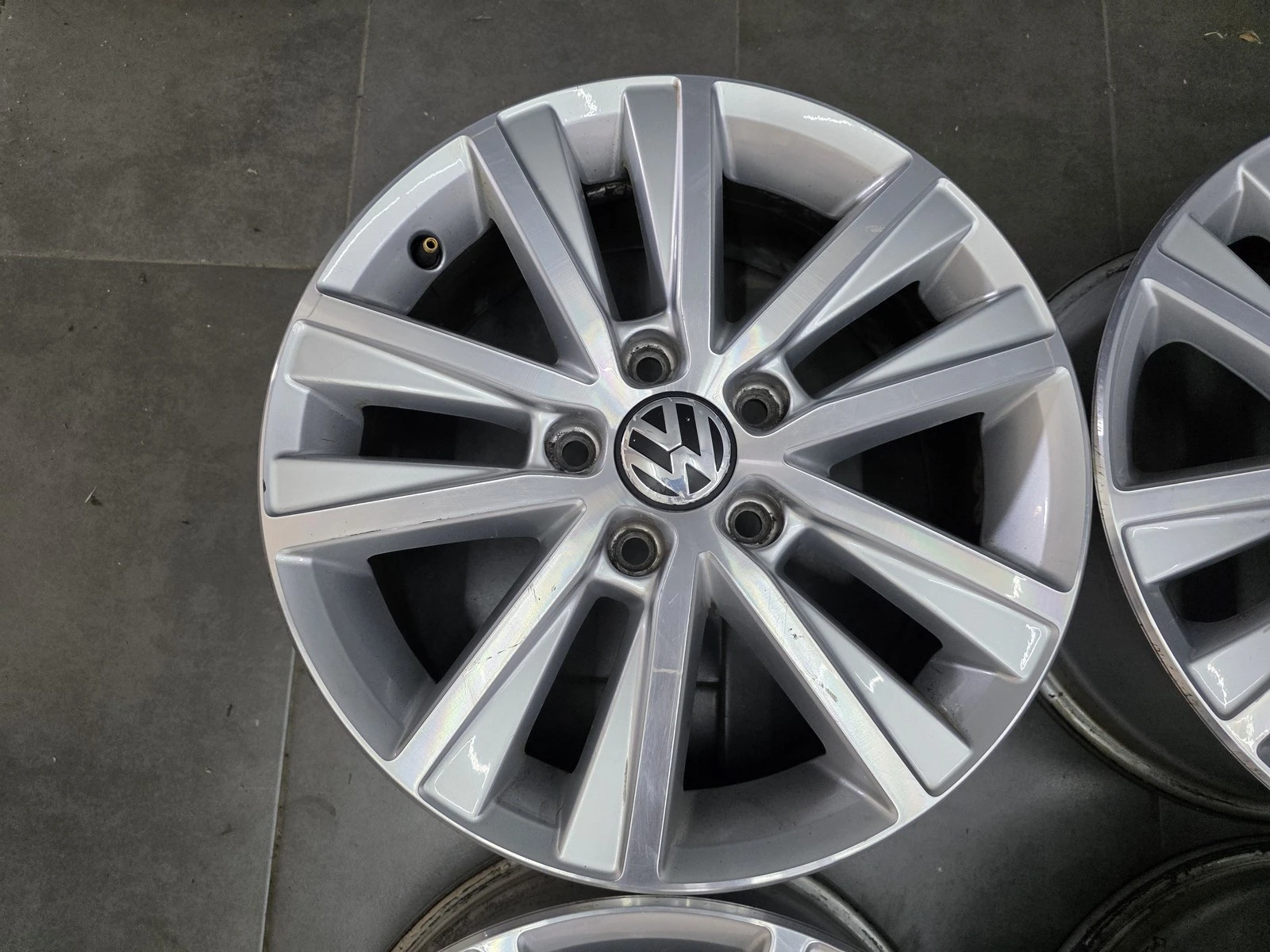 Джанти за VW, снимка 5 - Гуми и джанти - 56729924