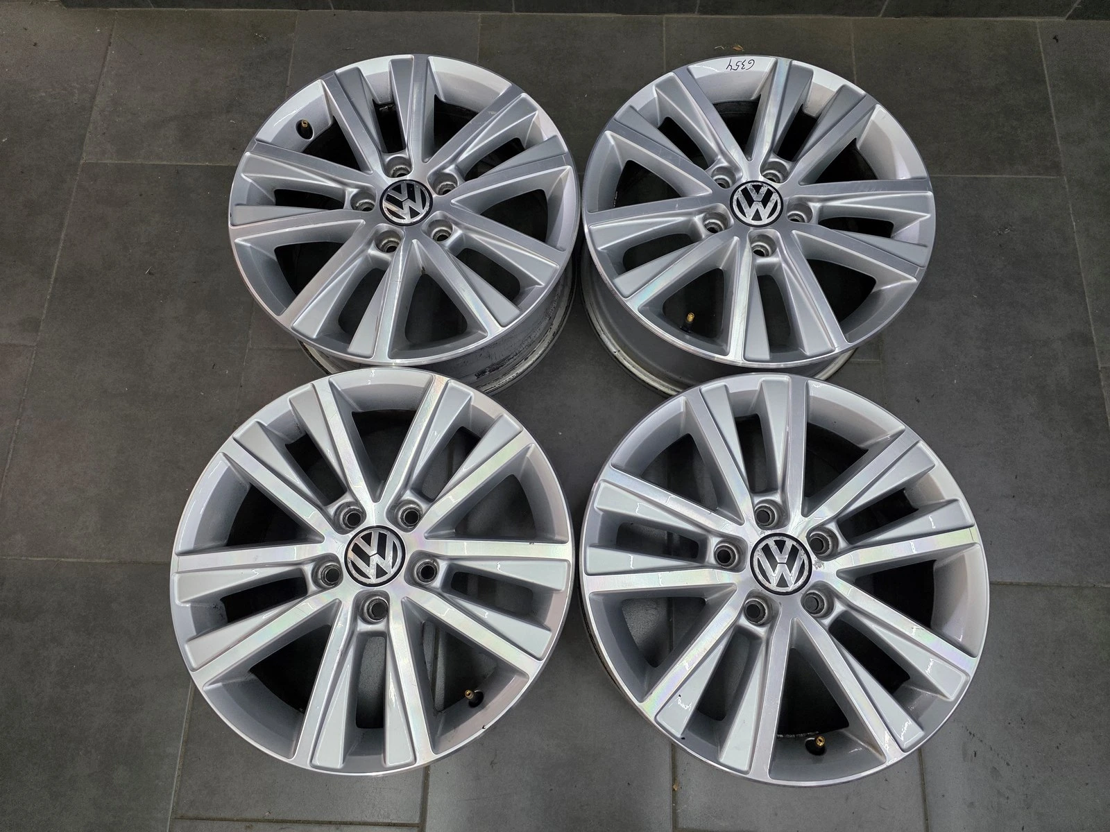 Джанти за VW, снимка 3 - Гуми и джанти - 56729924