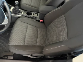 Toyota Auris 1.6i ПЪЛНА СЕРВИЗНА ИСТОРИЯ В ТОЙОТА, снимка 8