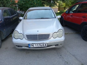 Обява за продажба на Mercedes-Benz 220 ~3 700 лв. - изображение 1
