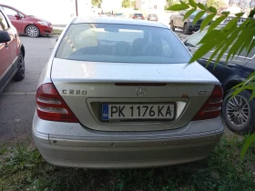 Обява за продажба на Mercedes-Benz 220 ~3 700 лв. - изображение 1