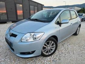 ������ Toyota Auris