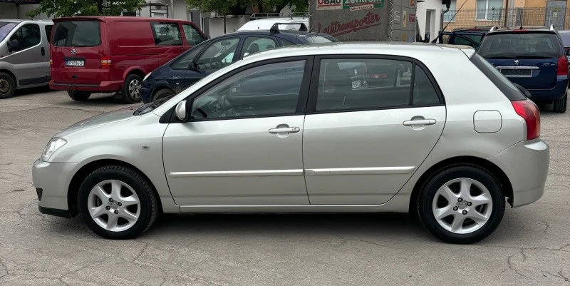 Toyota Corolla 2.0 D-4D, снимка 4 - Автомобили и джипове - 45870158