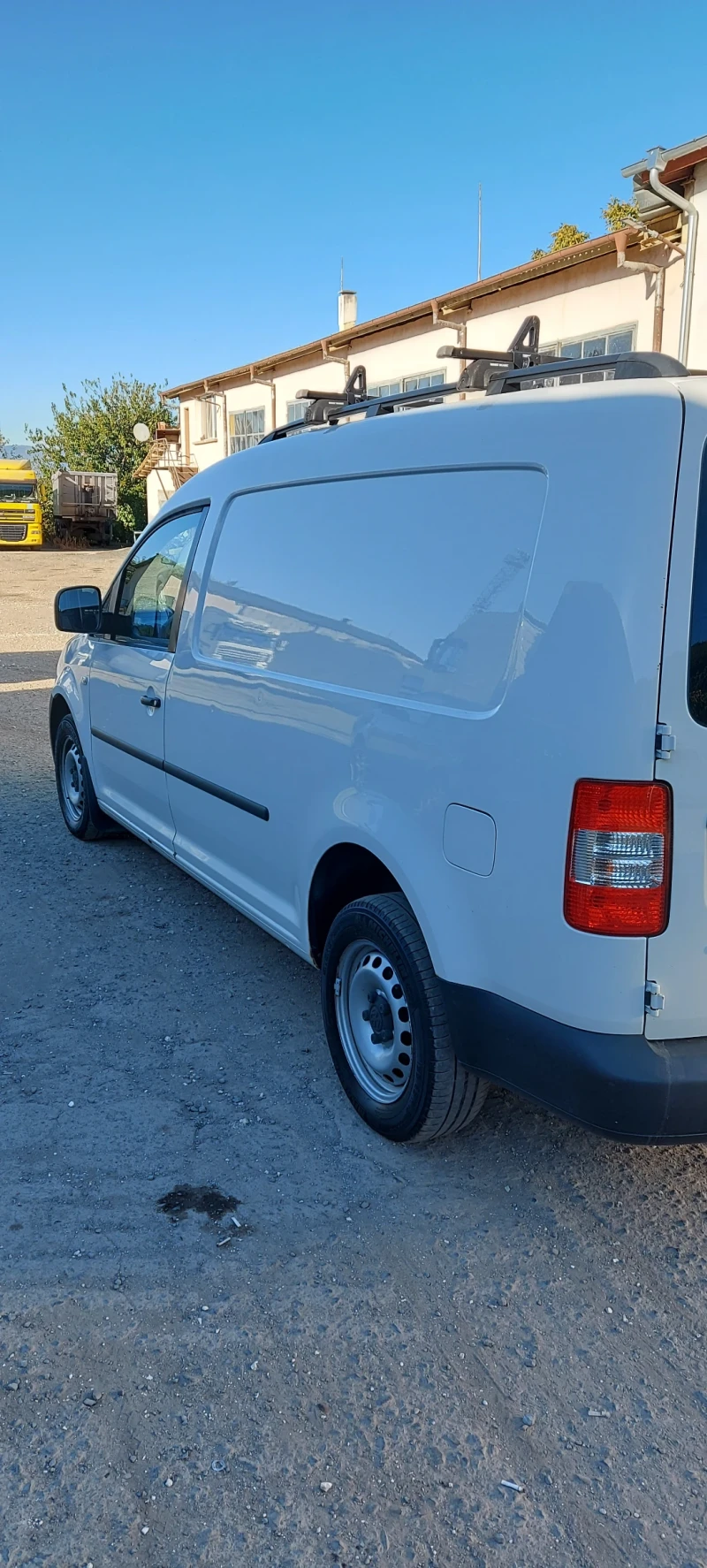 VW Caddy, снимка 4 - Автомобили и джипове - 47957852