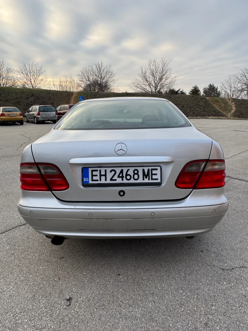 Mercedes-Benz CLK CLK230 KOMPRESSO ГАЗ/БЕНЗИН, снимка 4 - Автомобили и джипове - 48983939