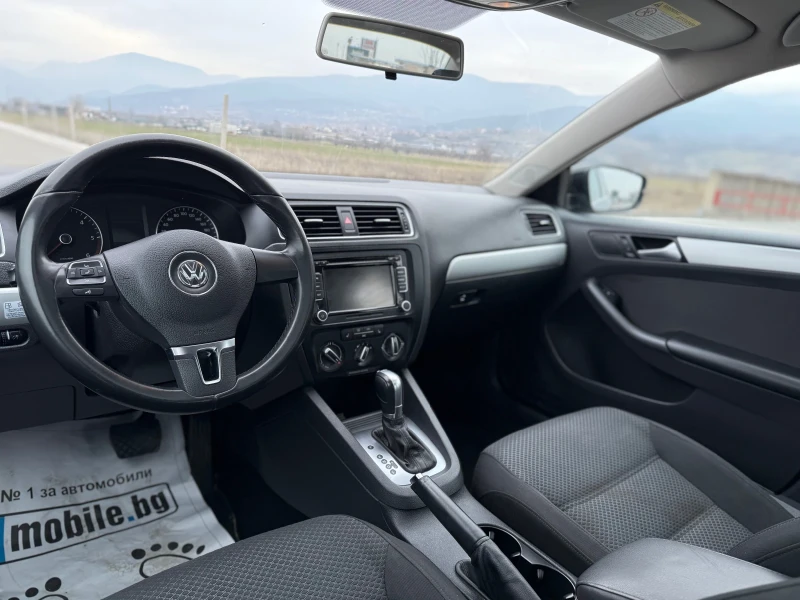 VW Jetta, снимка 10 - Автомобили и джипове - 49137926