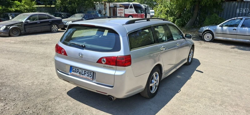 Honda Accord, снимка 6 - Автомобили и джипове - 52579401