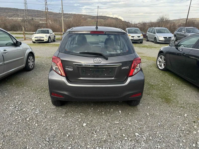 Toyota Yaris 1.4D4D, снимка 4 - Автомобили и джипове - 52850837