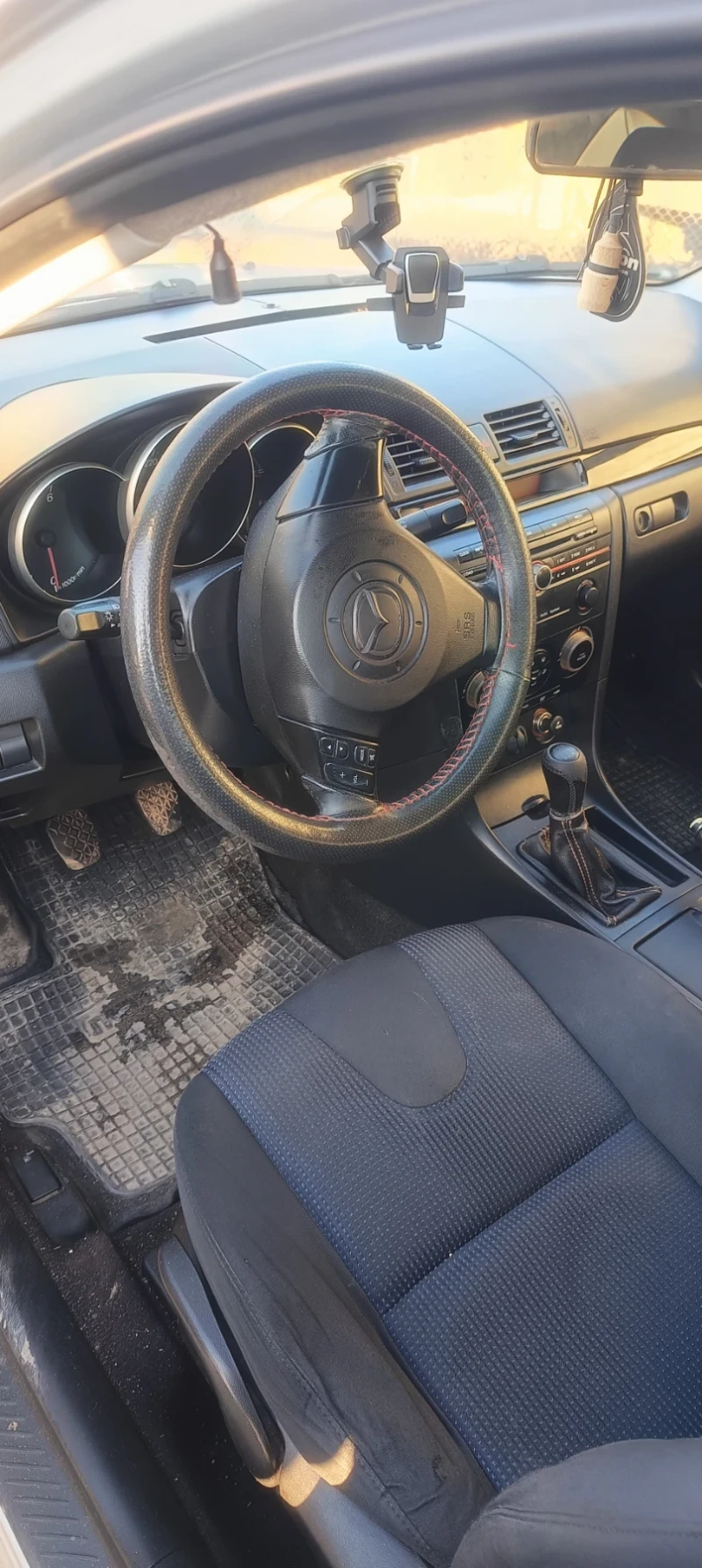Mazda 3 1.6D, снимка 6 - Автомобили и джипове - 52940521