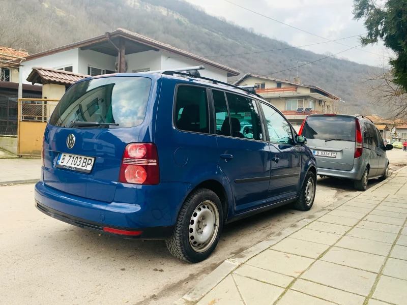 VW Touran 1.9 DSG, снимка 4 - Автомобили и джипове - 53432855