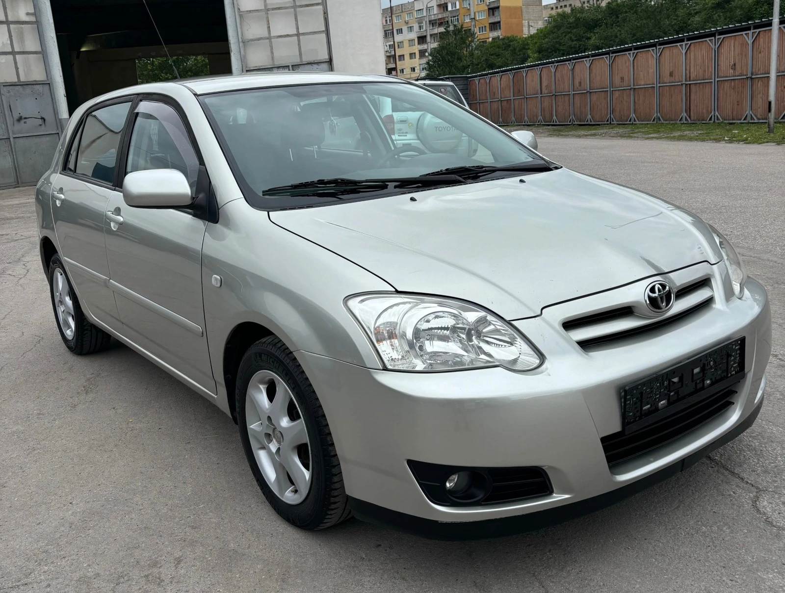 Toyota Corolla 2.0 D-4D - изображение 2