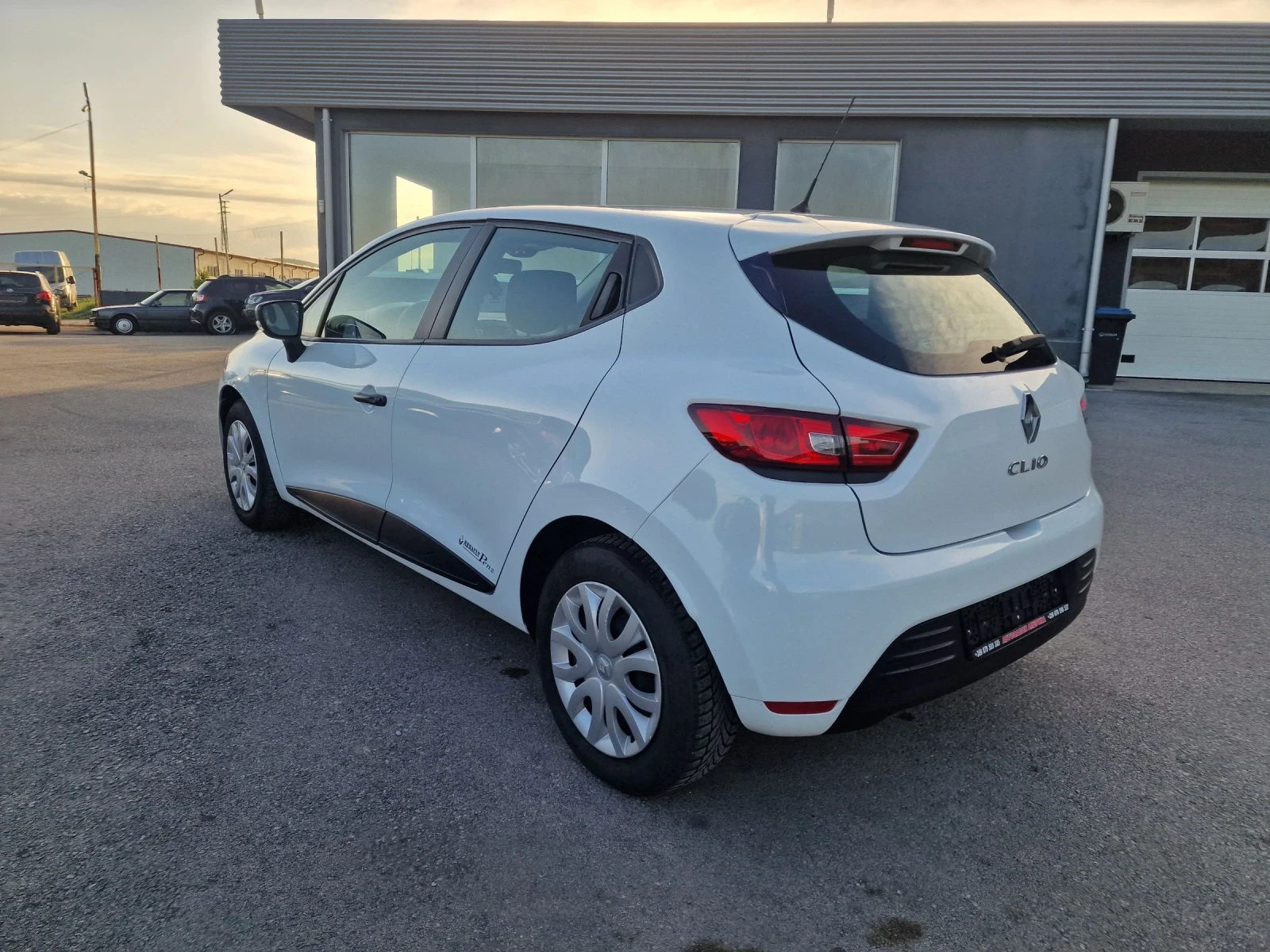 Renault Clio 0.9TCE EVRO 6C - изображение 4
