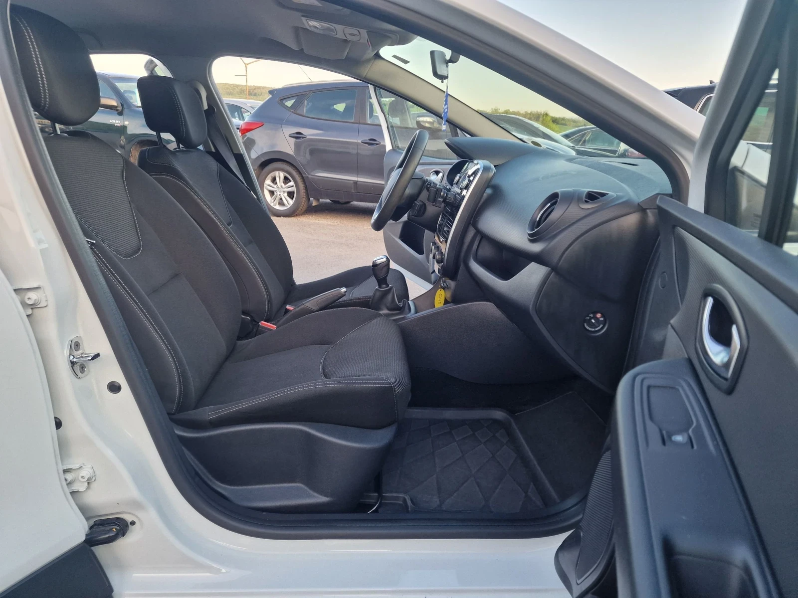 Renault Clio 0.9TCE EVRO 6C | Mobile.bg — изображение 13