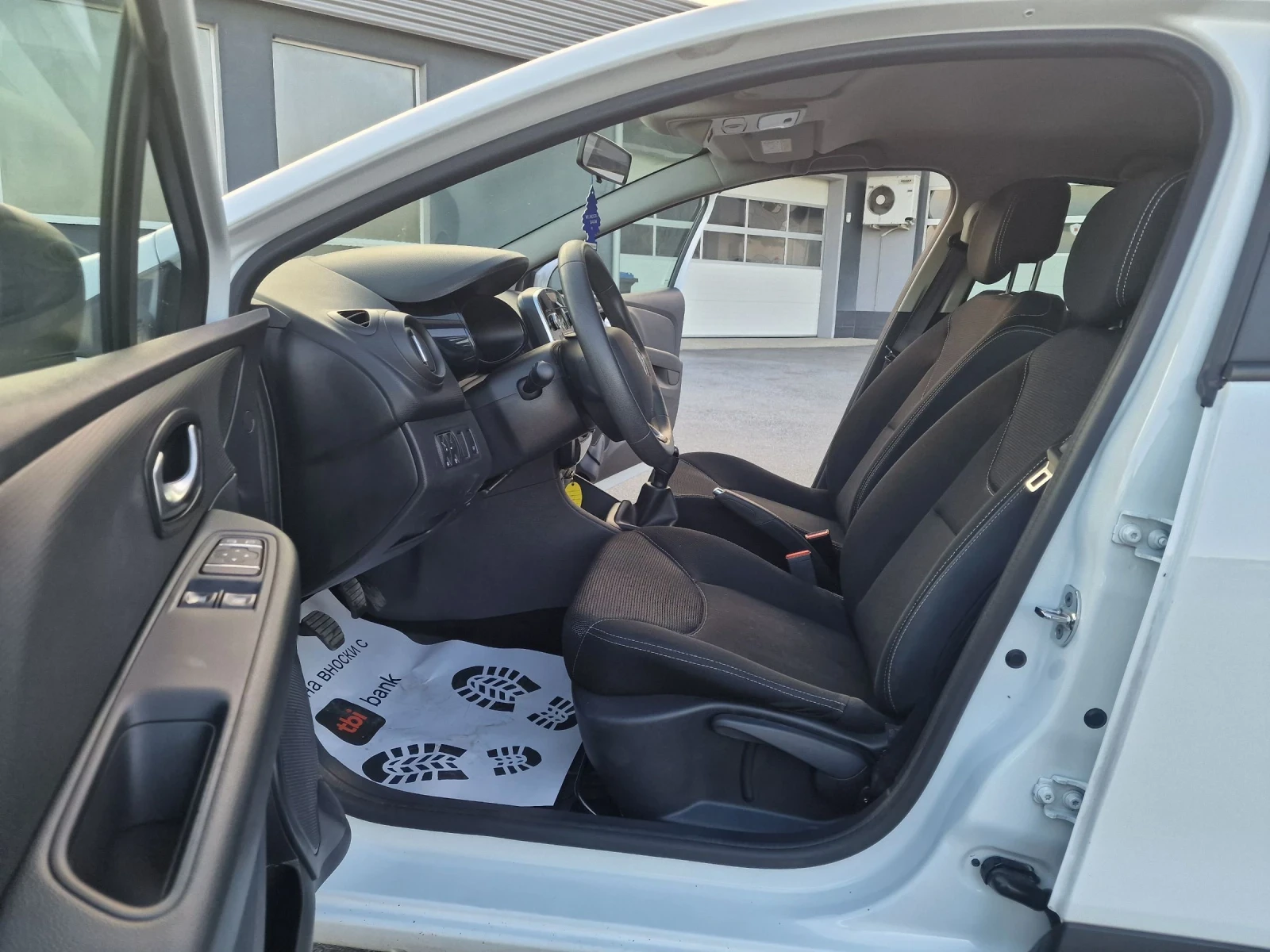 Renault Clio 0.9TCE EVRO 6C - изображение 9