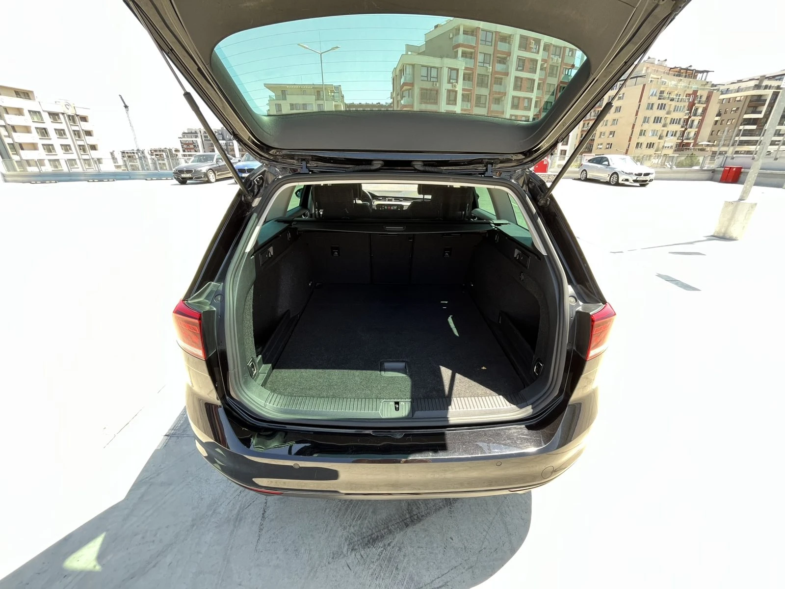 VW Passat 2.0 TDI - изображение 8