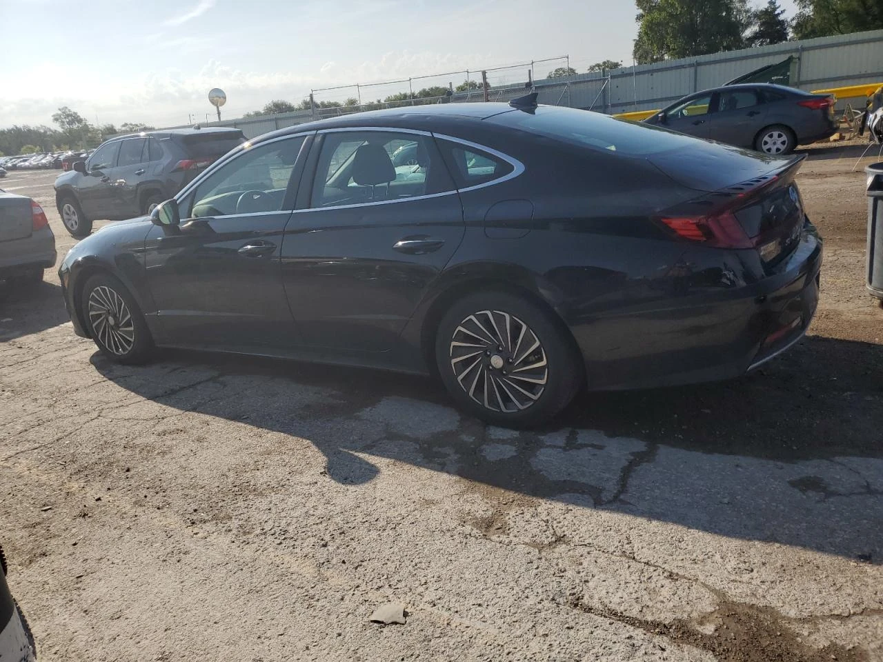 Hyundai Sonata HYBRID - изображение 2