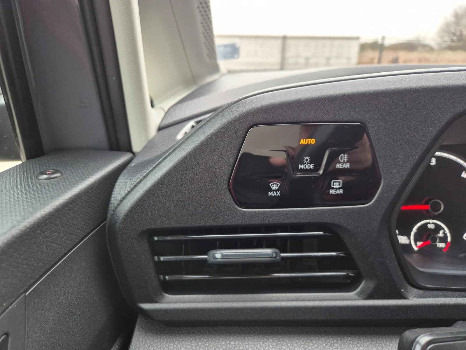 VW Caddy MAXI / 2.0 TDI / DSG  /  !   | Mobile.bg   15