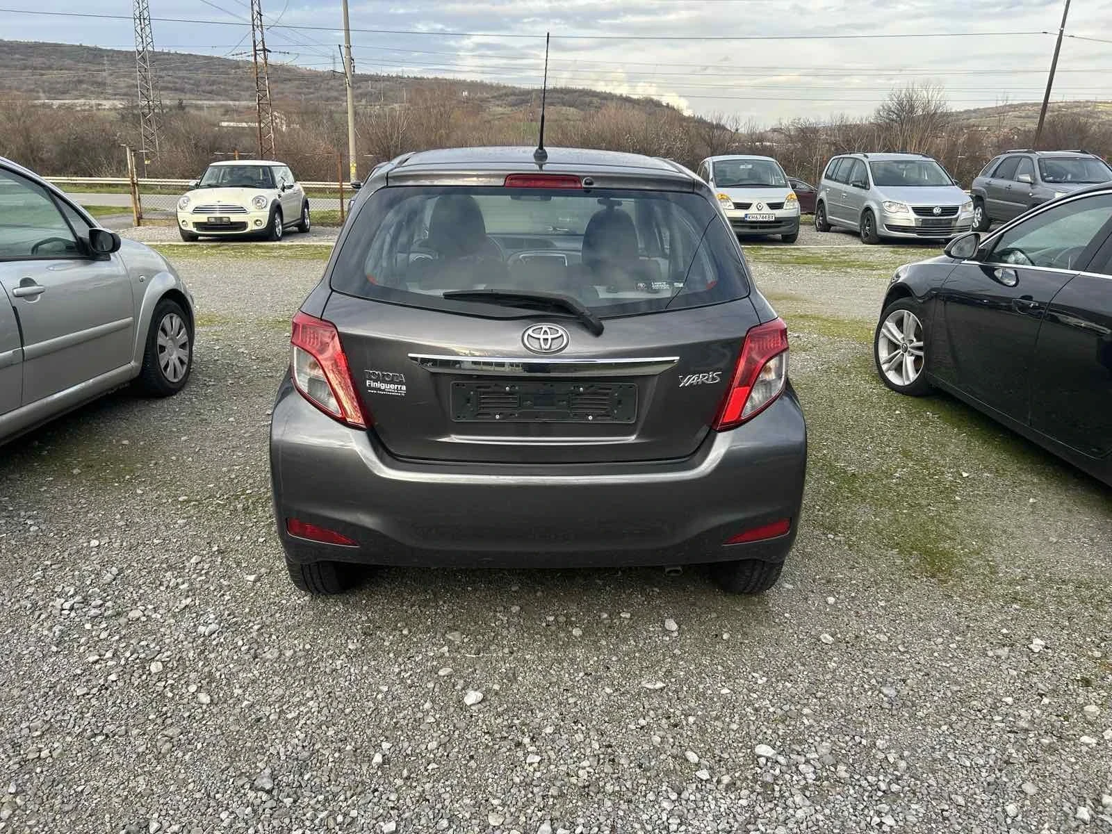 Toyota Yaris 1.4D4D - изображение 4