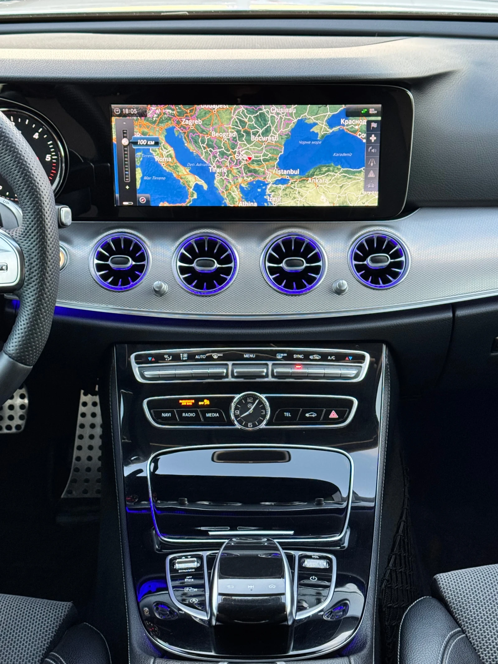 Mercedes-Benz E 220, снимка 11 - Автомобили и джипове - 53788860